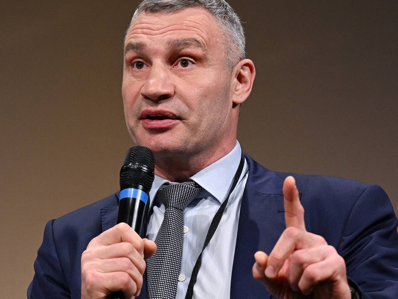 Кличко назвал тяжелым положение Украины перед зимой