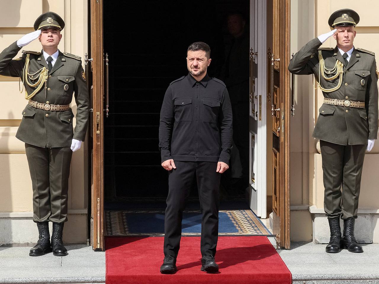 Стало известно о наличии на Украине планов на случай ухода Зеленского