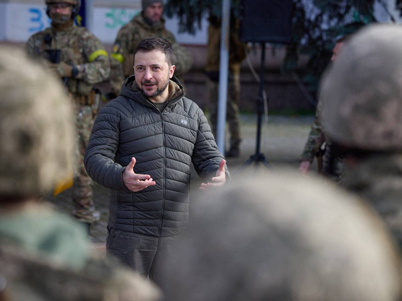В Раде окружению Зеленского посоветовали «охранять ларек»