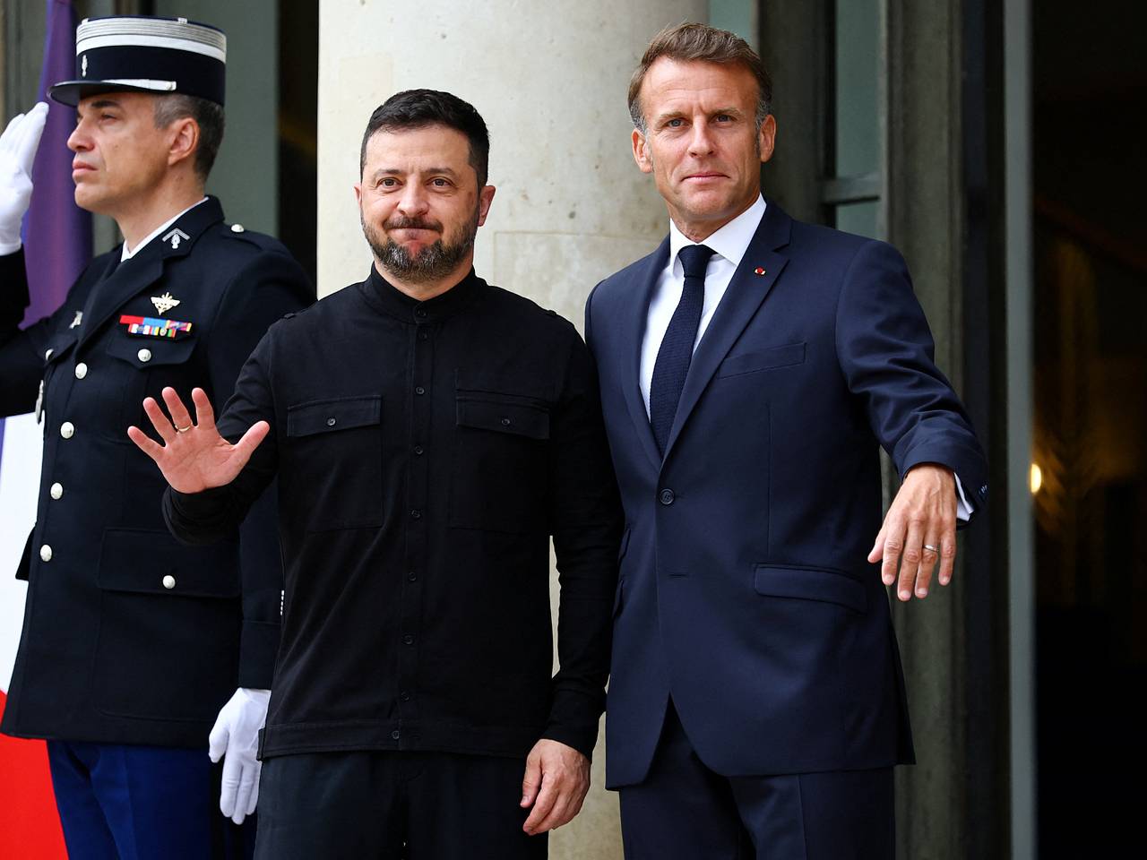 Макрона обвинили в развязывании третьей мировой войны из-за Украины