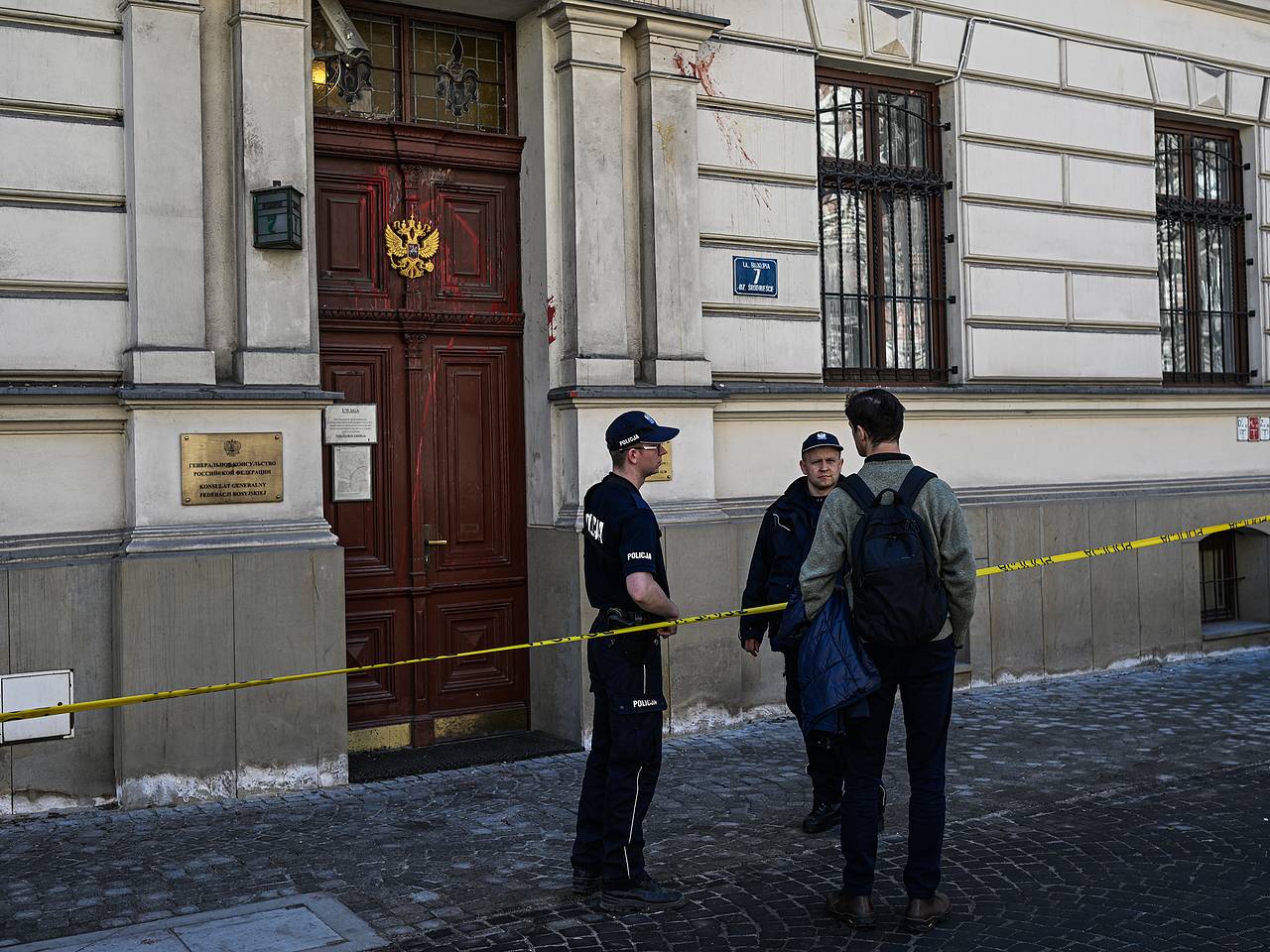 Названа дата закрытия консульства России в Кракове