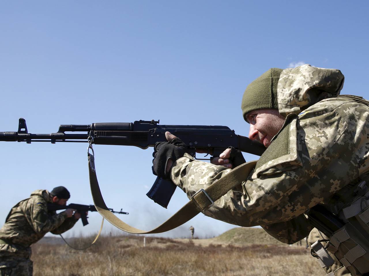 На Украине мужчина вышел в поле с конем и был схвачен военкомами