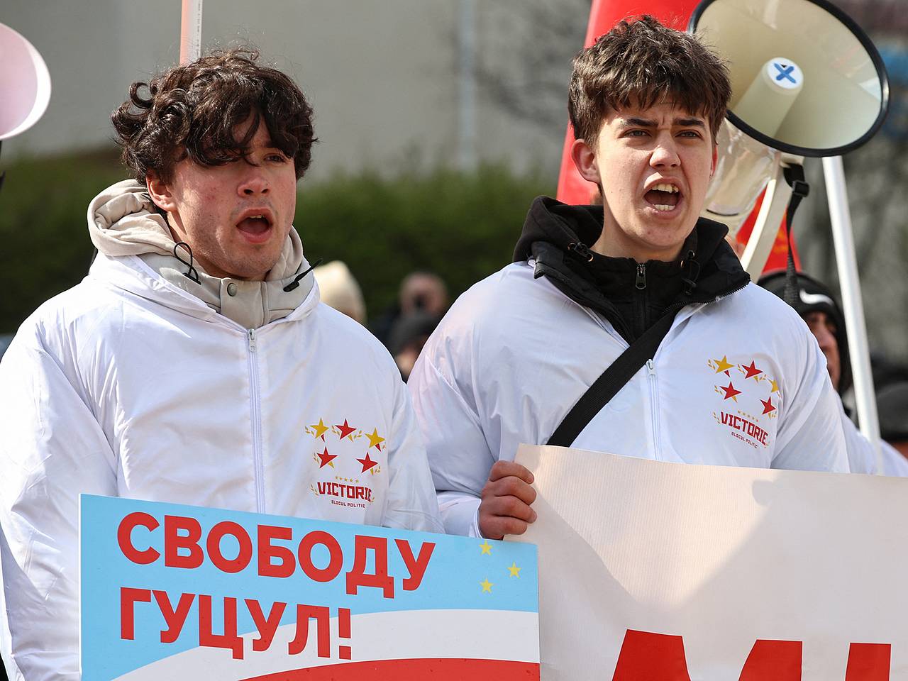 В Гагаузии начался митинг в поддержку главы автономии