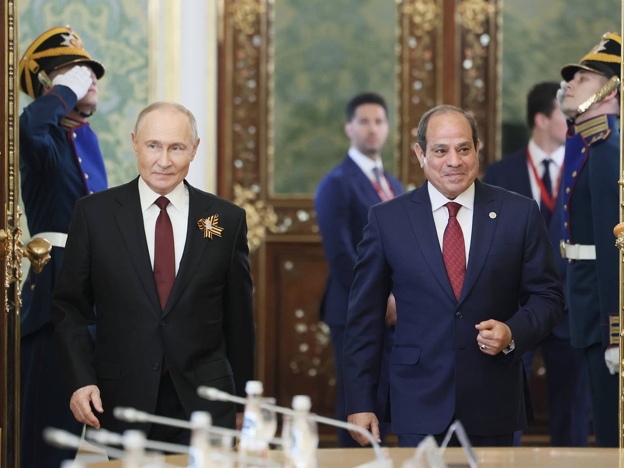 Президент Египта пожелал Путину всегда отмечать победу