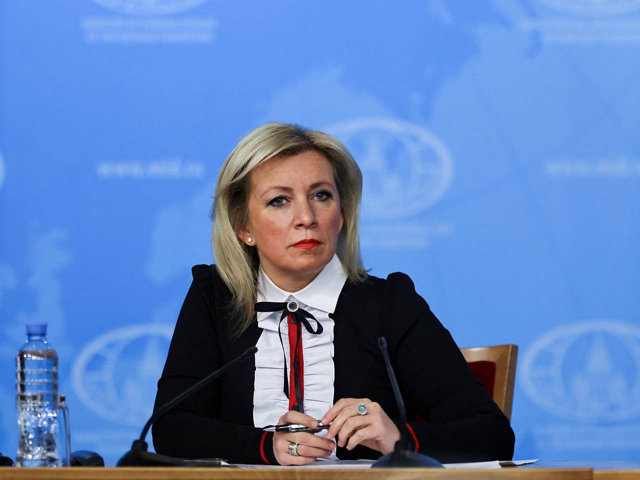 Захарова описала позицию Украины на переговорах спортивной метафорой