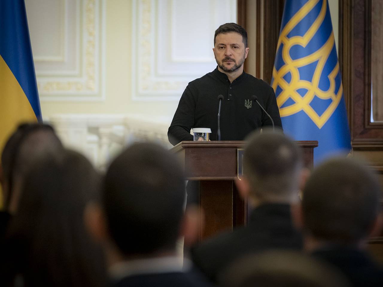 В Европе назвали Зеленского сумасшедшим после его слов о параде Победы
