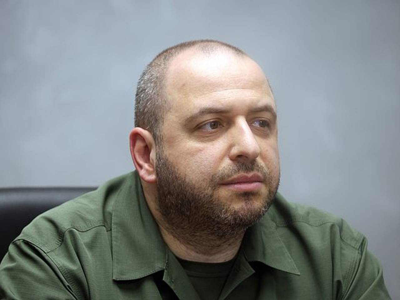 Умеров передал Мединскому украинский документ об условиях прекращения огня