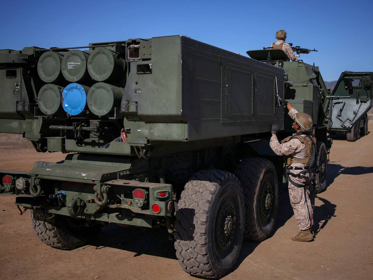Эстония получила от США шесть систем HIMARS