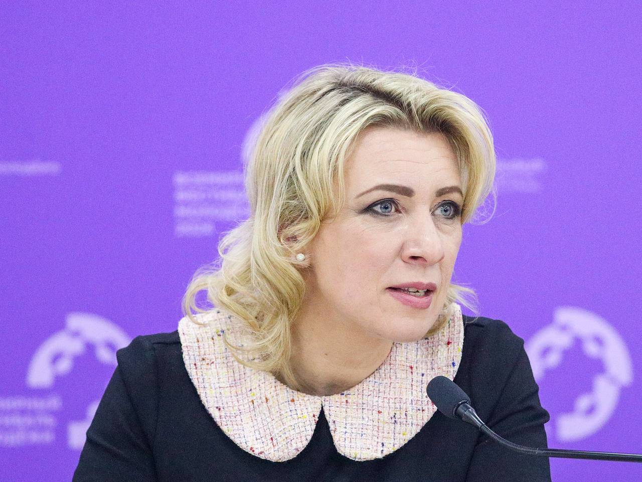 Захарова объяснила планы Генштаба Эстонии создать базу в Нарве