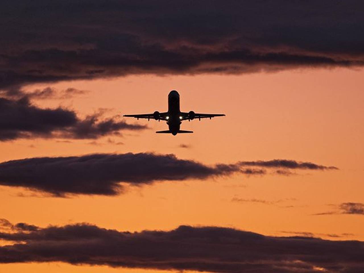 Самолет Ан-2 совершил экстренную посадку в Казахстане