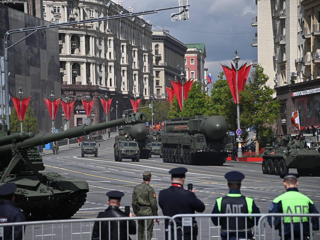 Путин назвал самый большой иностранный расчет на параде Победы в Москве