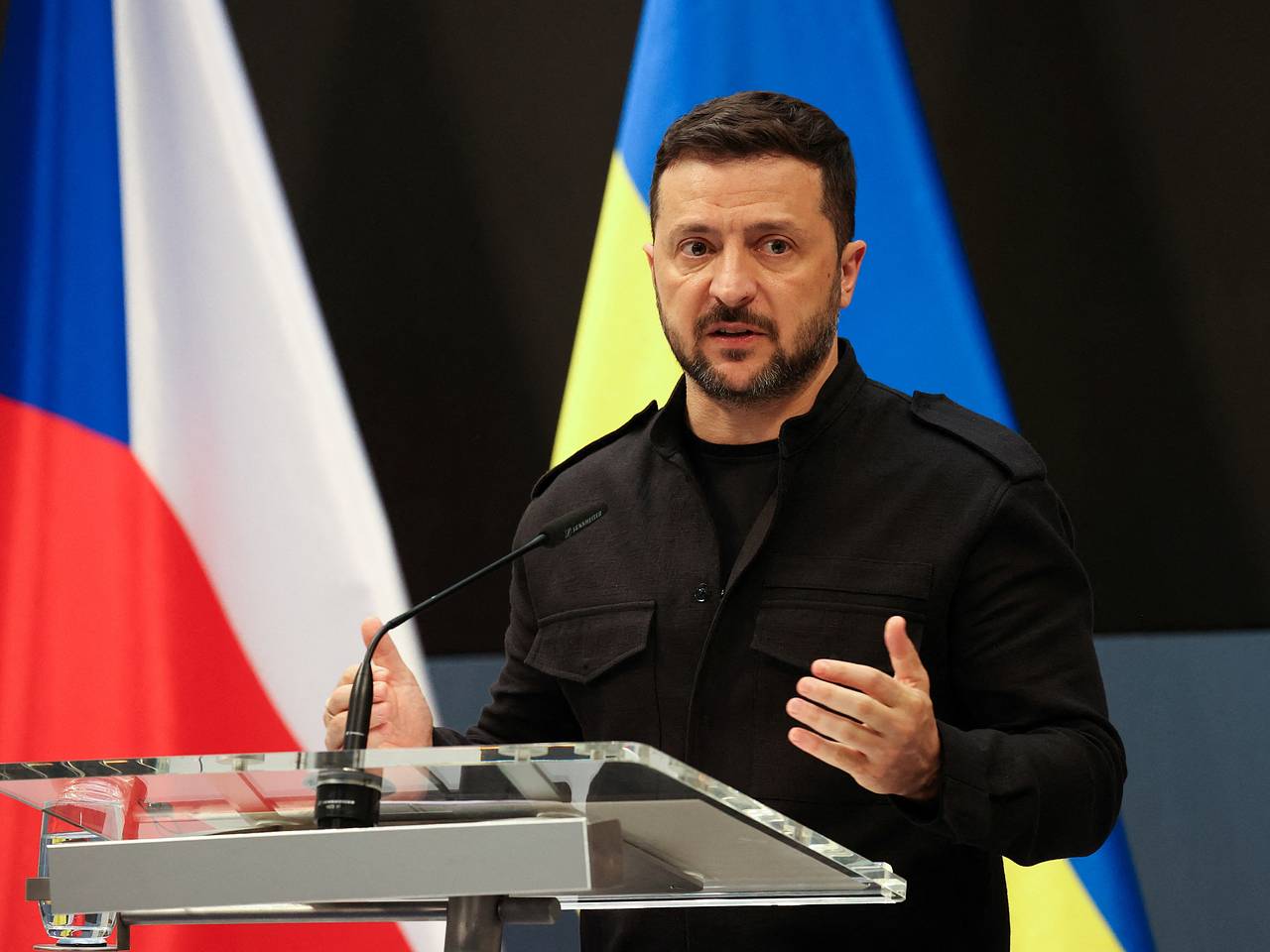 На Украине раскрыли деталь указа Зеленского о запрете переговоров с Путиным