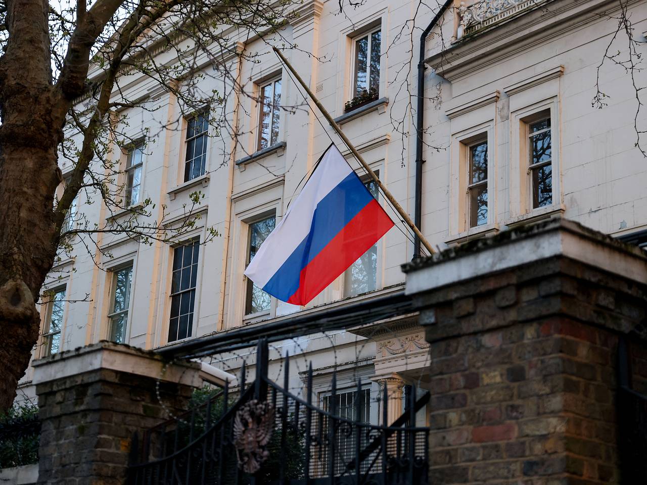 Посольство России рассказало о попытках сорвать переговоры с Украиной