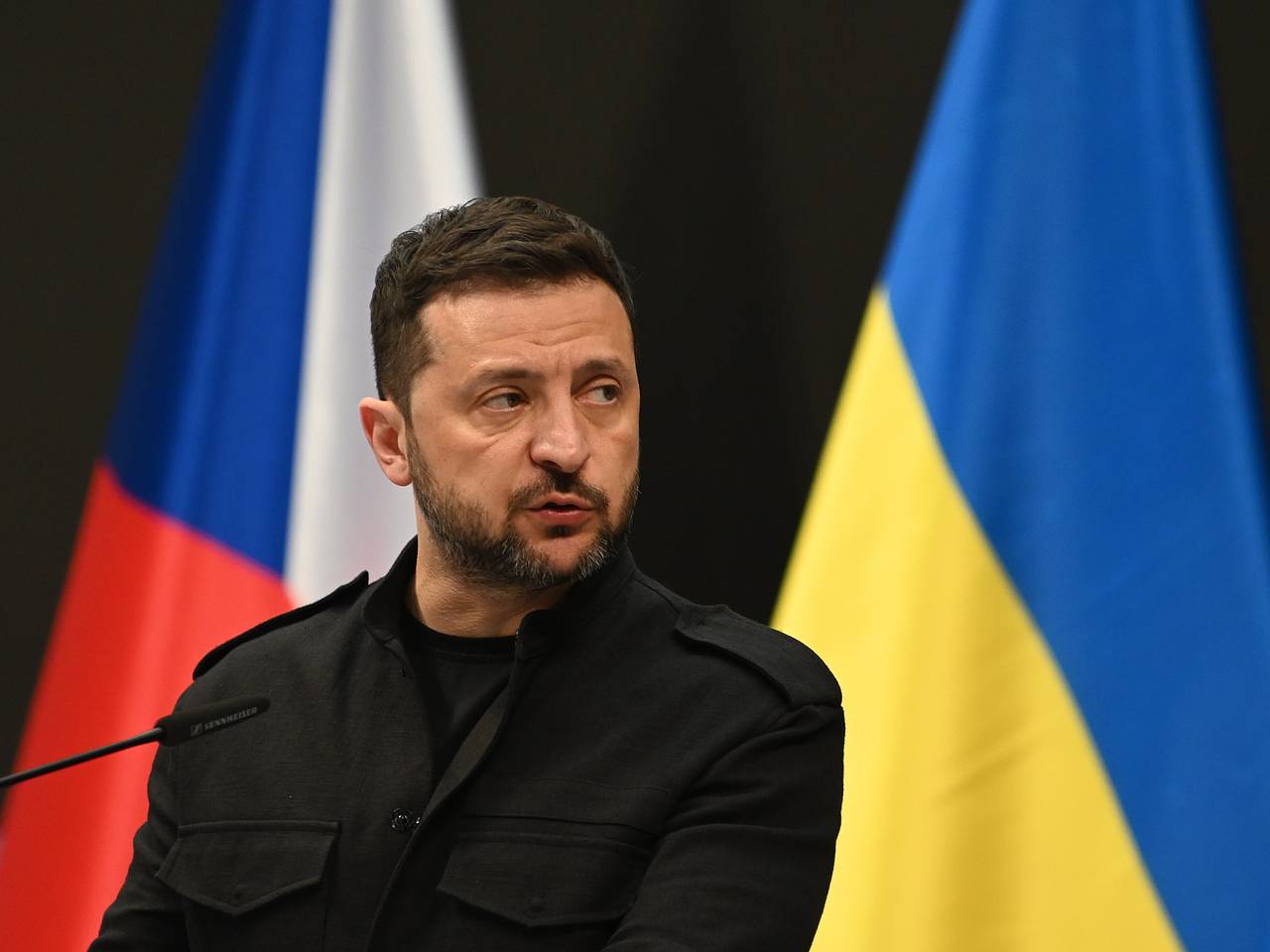 Зеленский обратился с призывом к Путину
