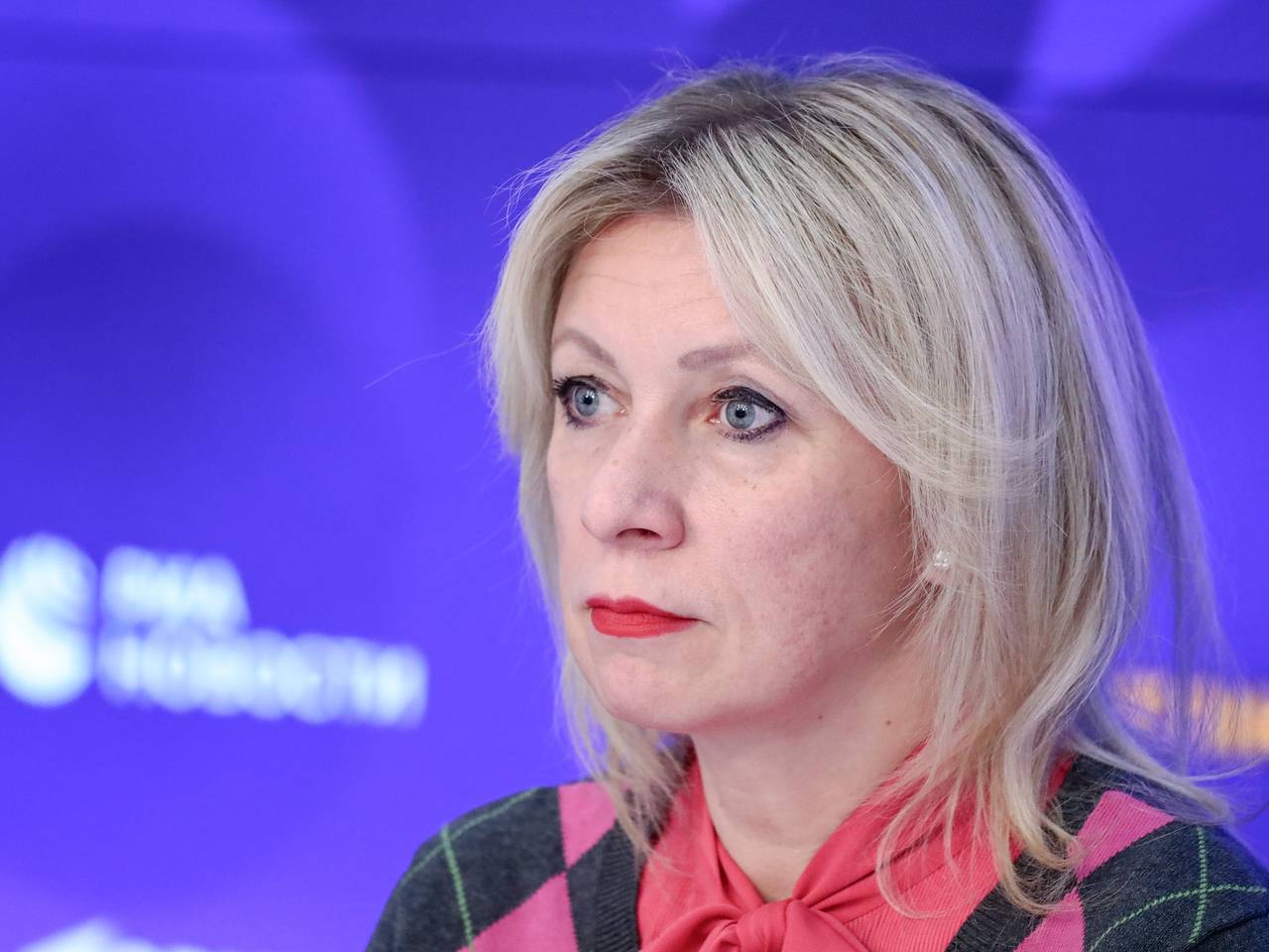 В МИД рассказали об использовании английского на переговорах в Стамбуле