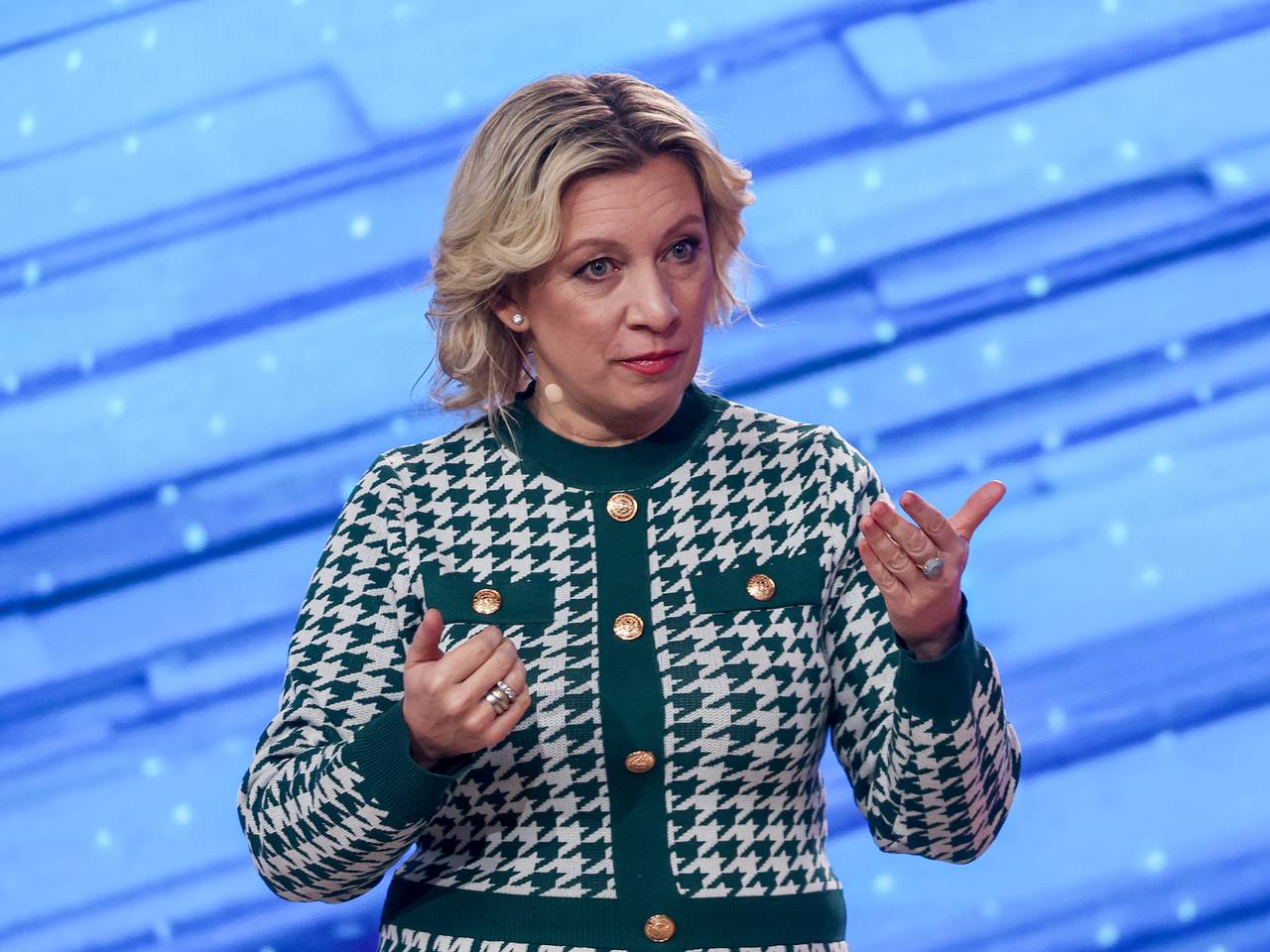 Захарова рассказала о провале спектакля Зеленского
