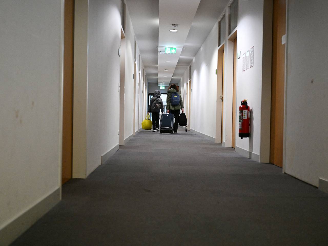 Жители европейской страны стали хуже относиться к украинским беженцам