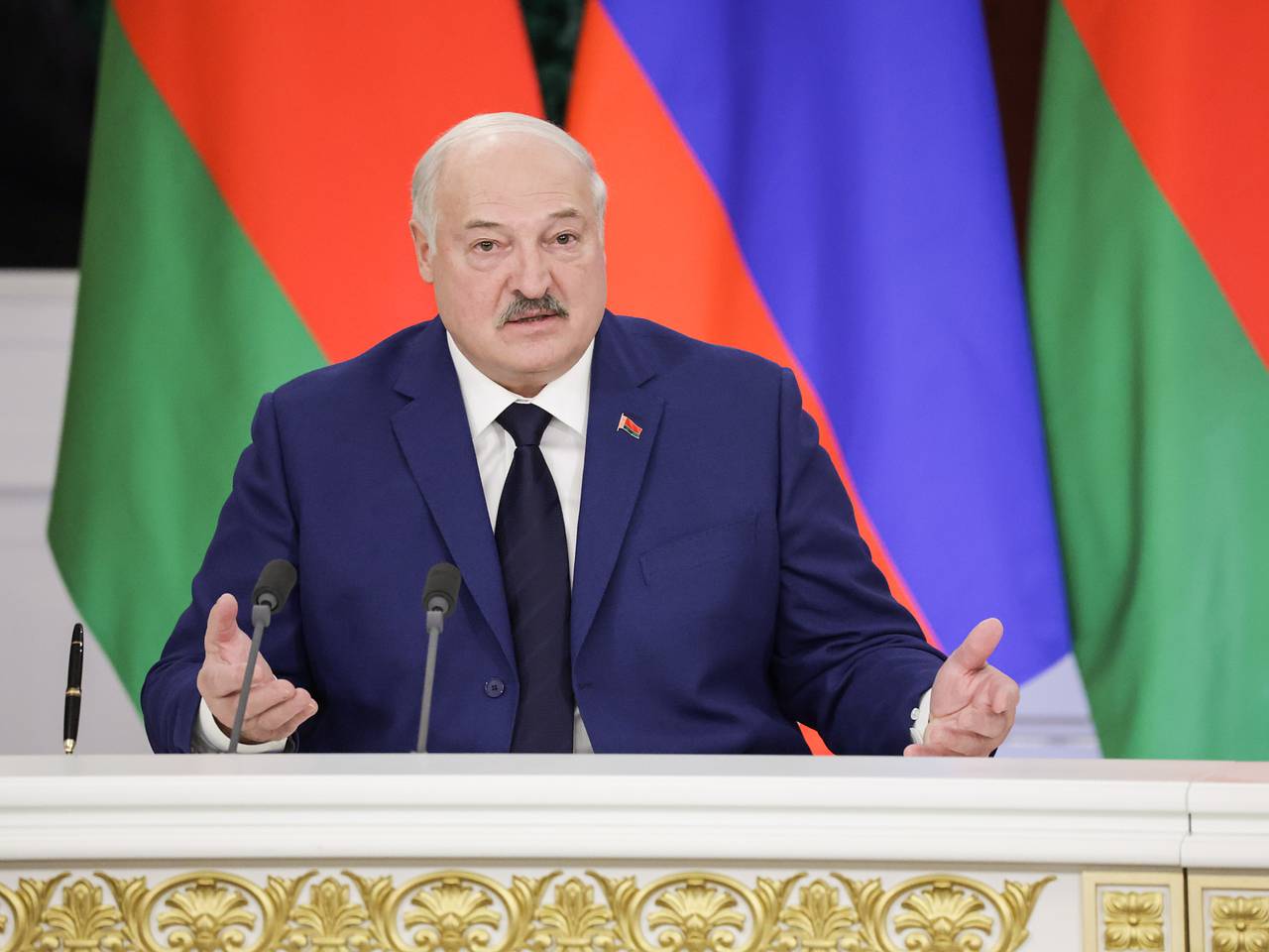 Лукашенко захотел объявить амнистию в связи с 80-летием Победы
