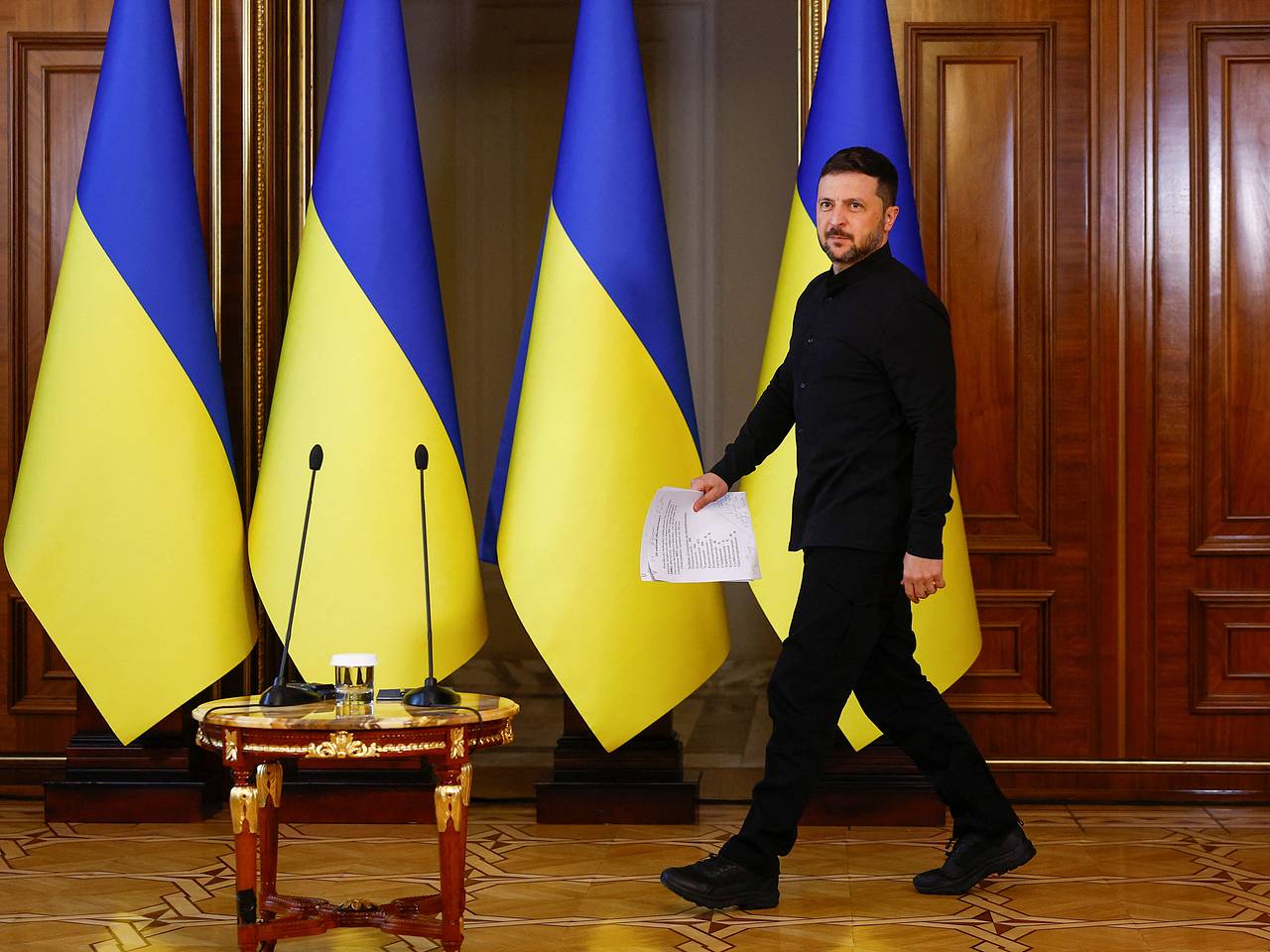 Самолет Зеленского вылетел в Турцию
