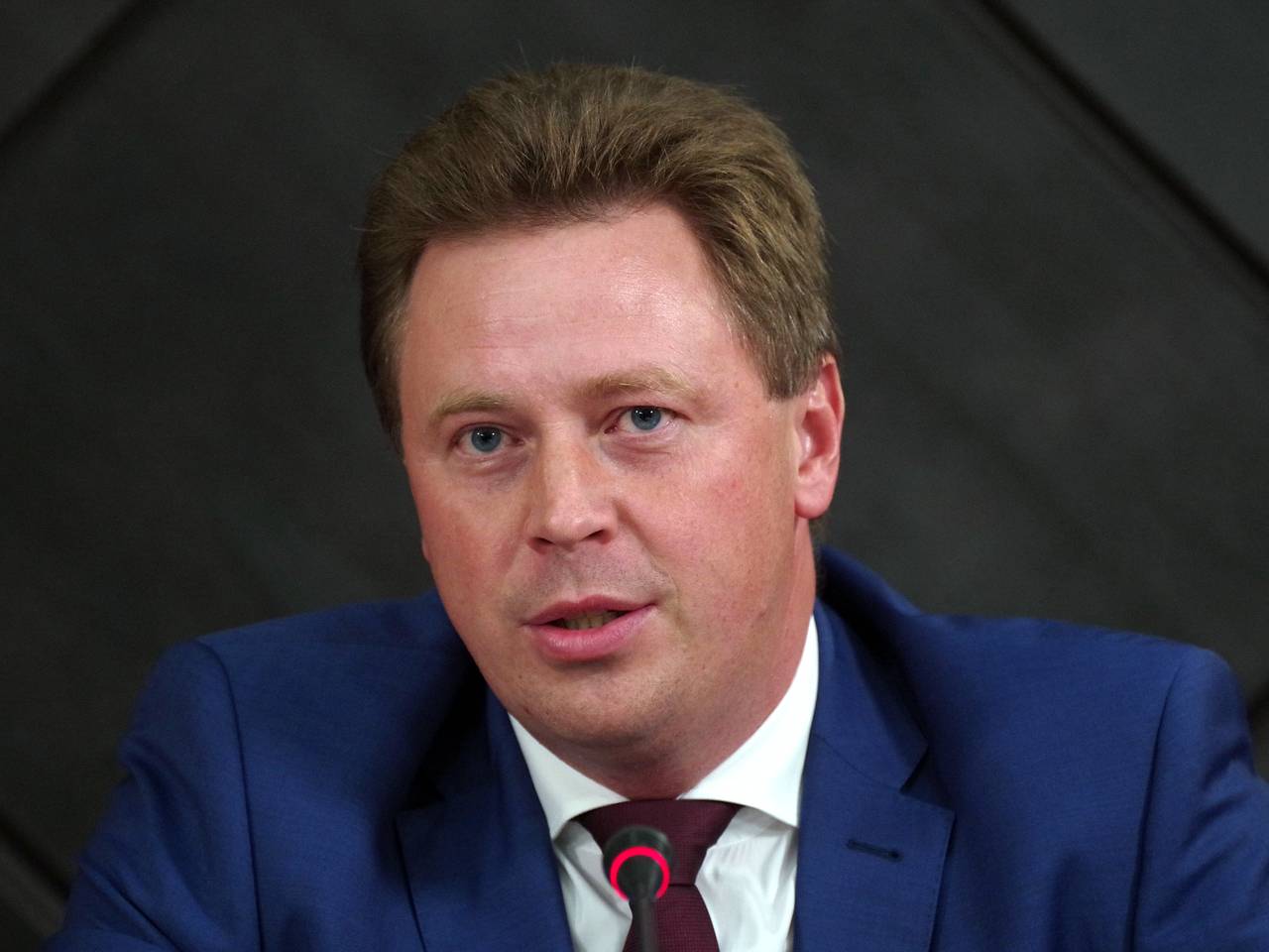 Экс-губернатора Севастополя обвинили в обходе британских санкций