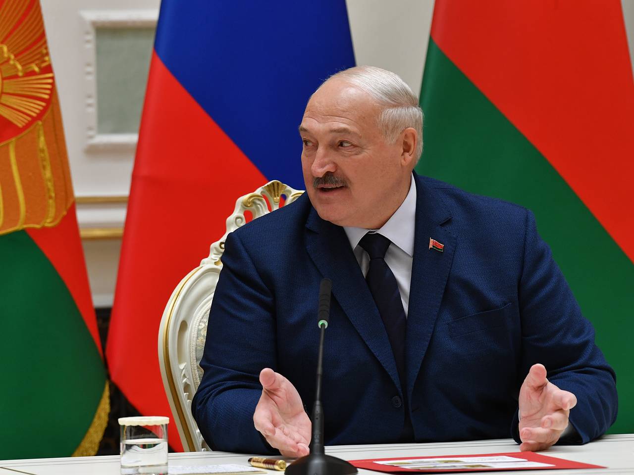 Лукашенко прибыл в Москву