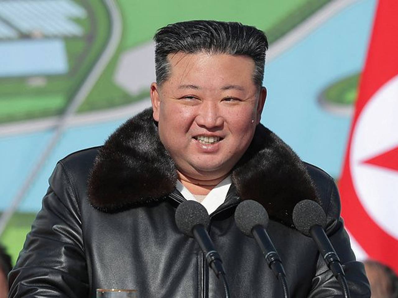 Ким Чен Ын призвал совершить «радикальный перелом» для подготовки к войне