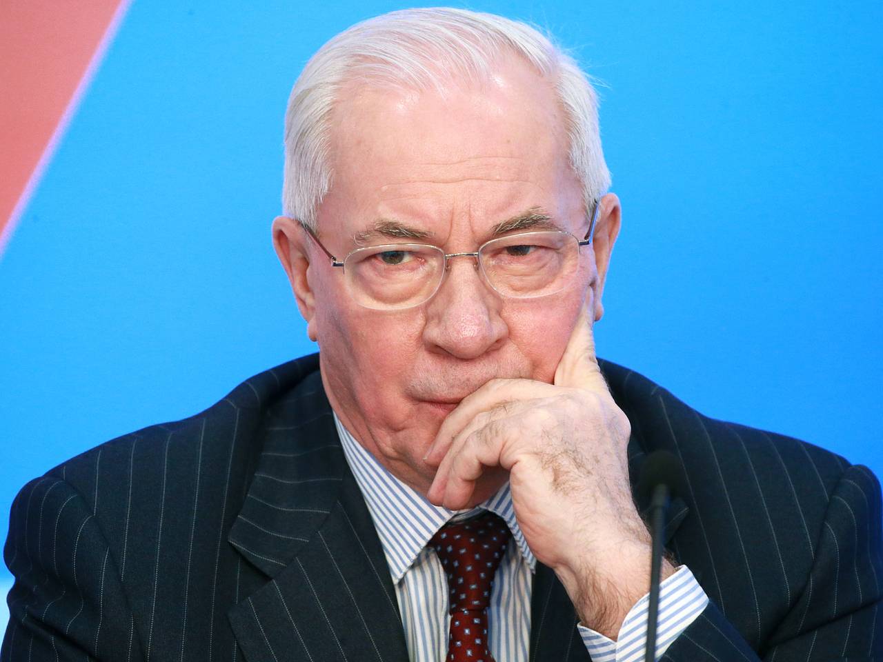 Экс-премьер Украины указал на цинизм в убийстве бывшего советника Януковича
