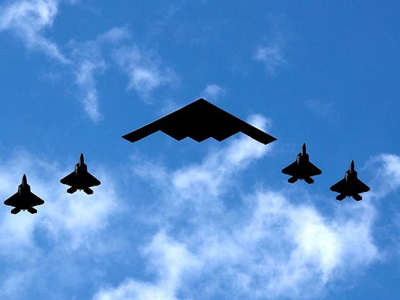 Бомбардировщики B-2 Spirit летели до Ирана около 37 часов