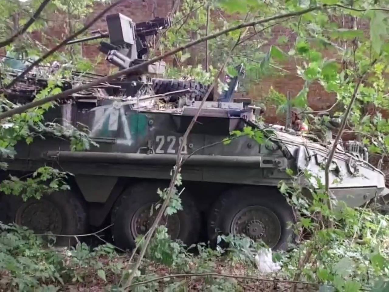 ВСУ начали бросать технику под Купянском из-за российских дронов