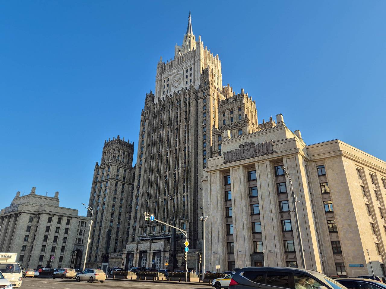В МИД назвали манипуляцией отказ Киева принимать тела бойцов ВСУ
