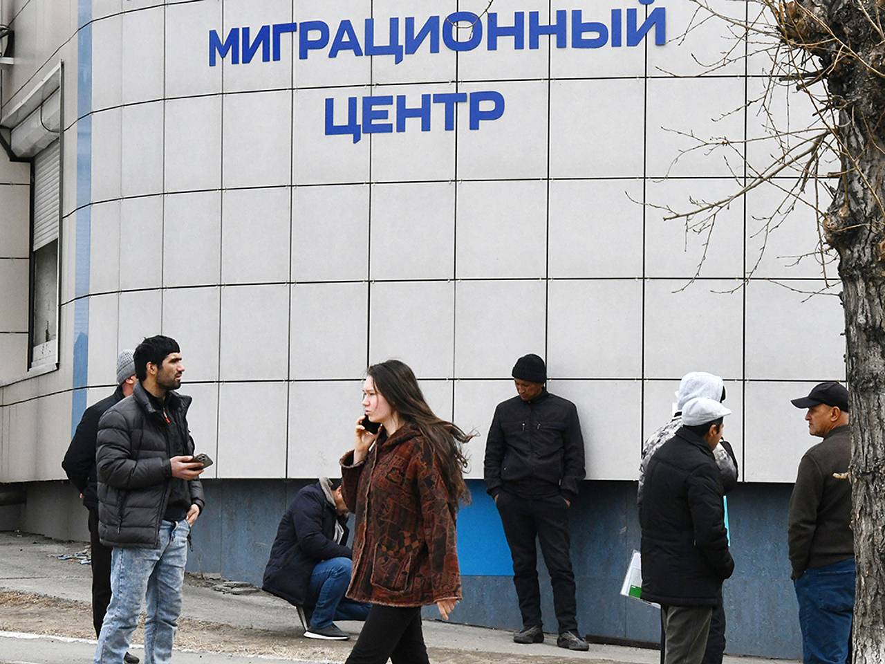Лавров заявил в Киргизии о важности соблюдения миграционного законодательства