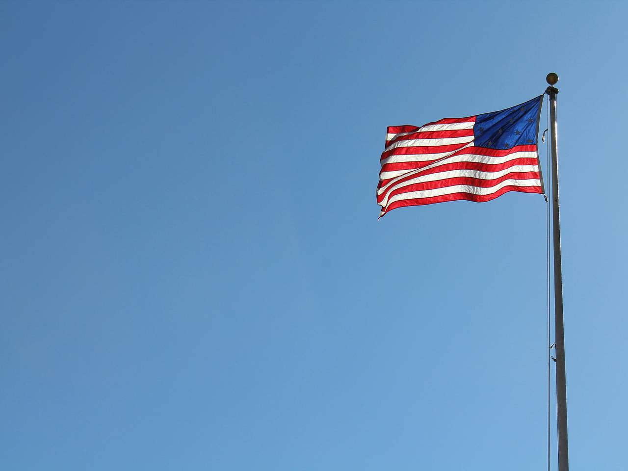 США запретили въезд гражданам 12 стран