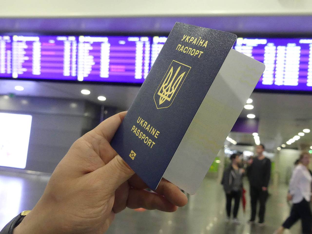 В МИД объявили о геноциде на Украине из-за одного действия против 16-летних подростков