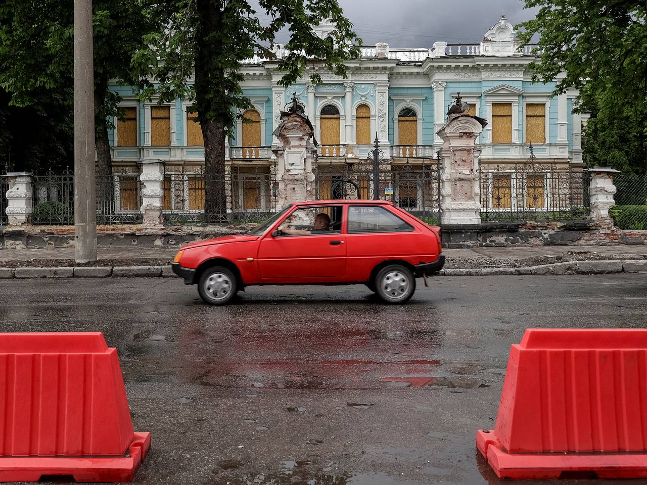 Из Сумской области вывезли десятки тысяч человек