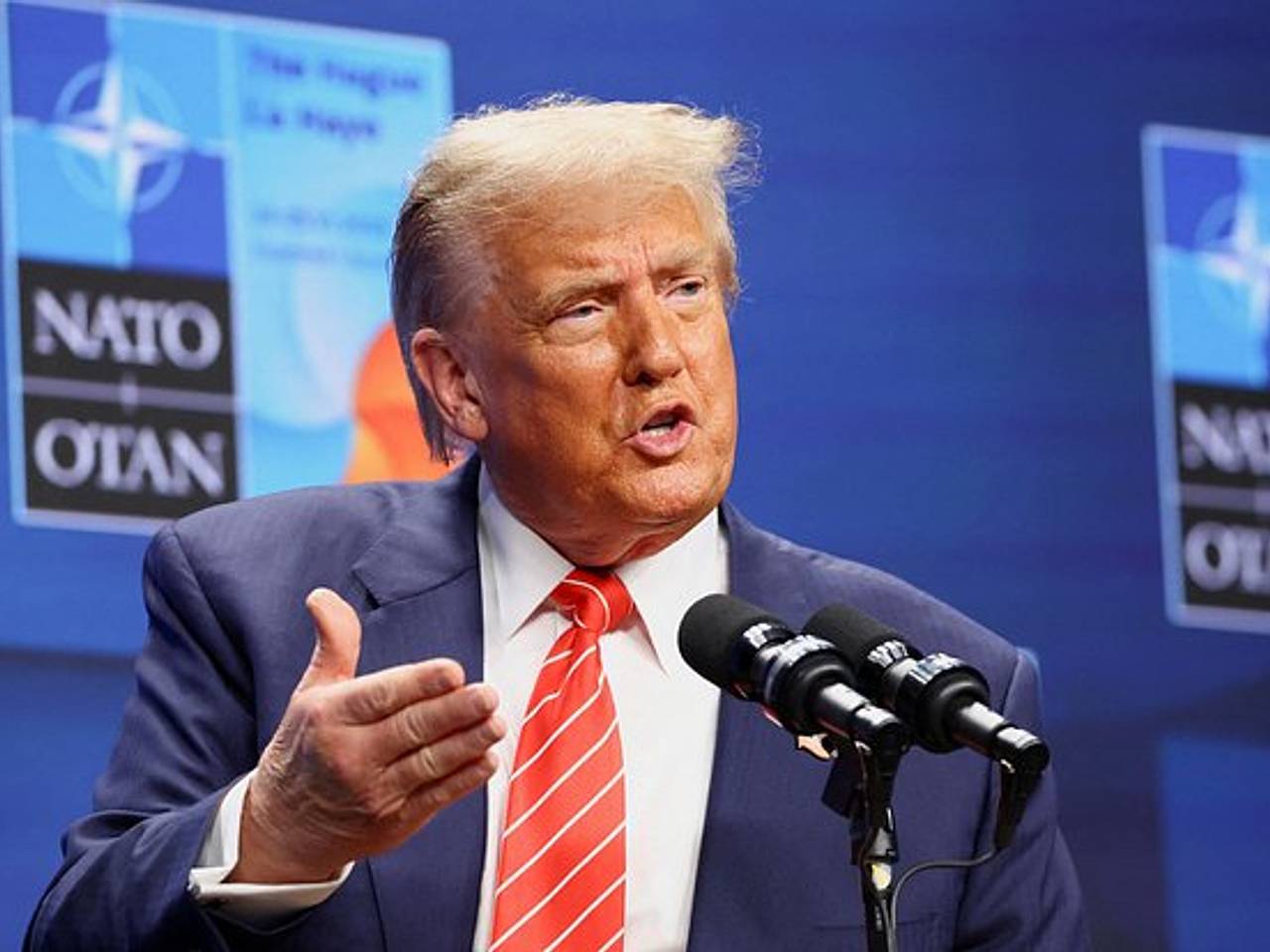 Трамп назвал главу ФРС США упрямым ослом