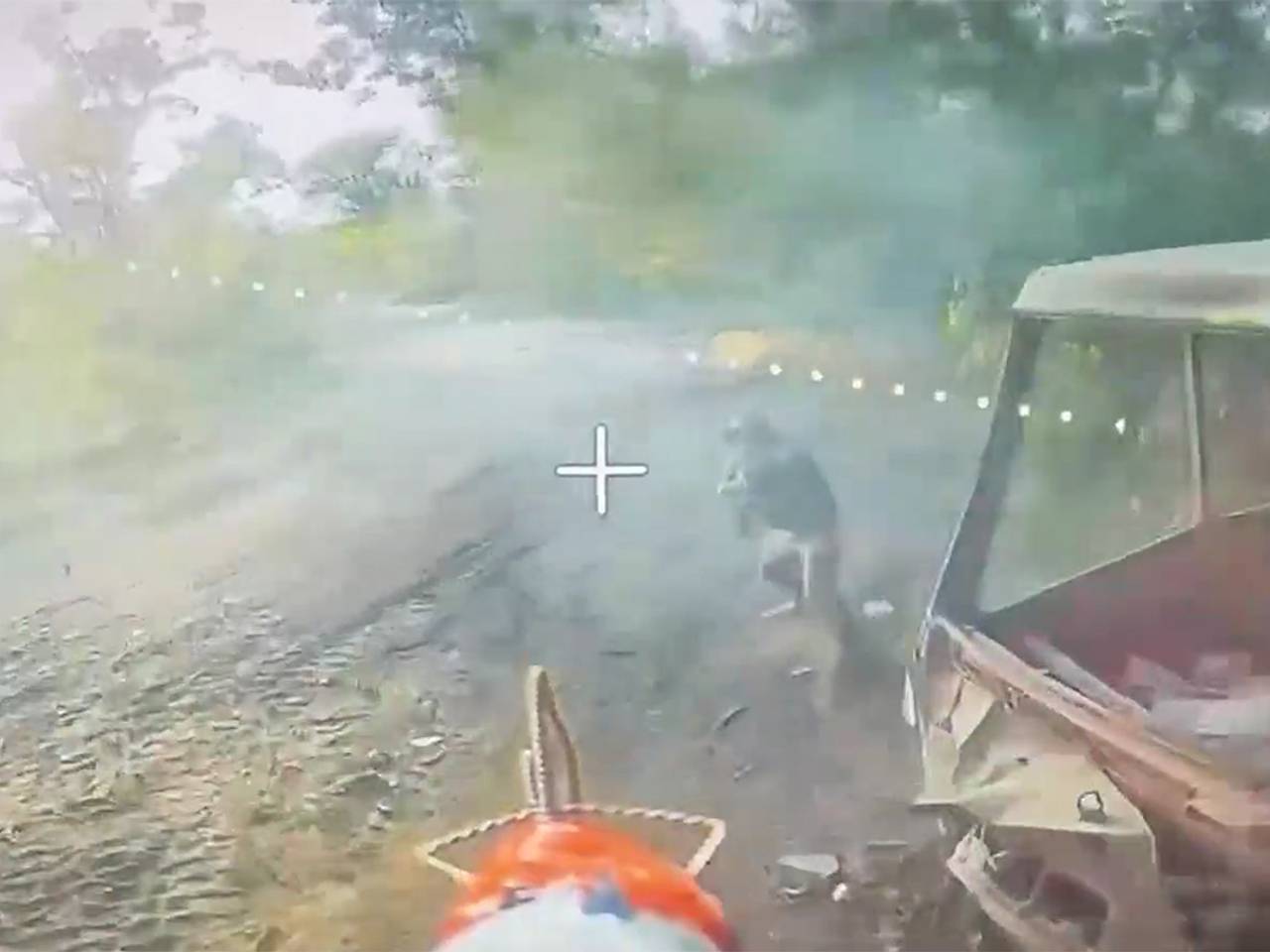 ФСБ показала кадры уничтожения солдата ВСУ с помощью FPV-дрона