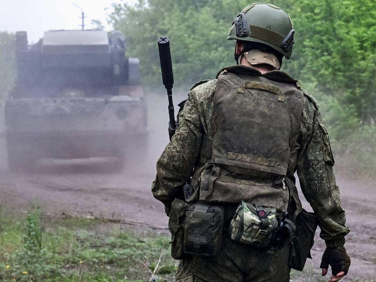 Появились кадры входа российских военных в Алексеевку в ДНР