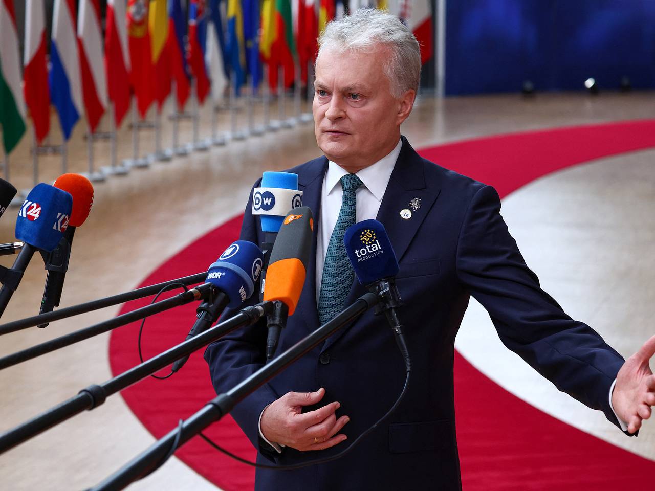 Президент Литвы описал перспективы конфликта на Украине фразой «свет в конце туннеля»