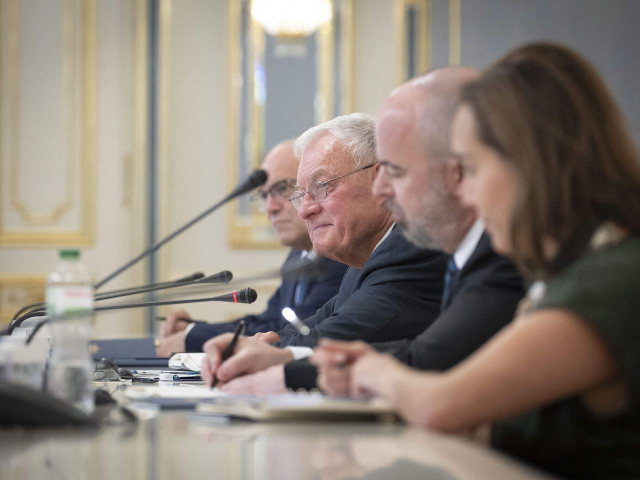 Власти США применили в отношении Украины лозунг «Америка прежде всего»