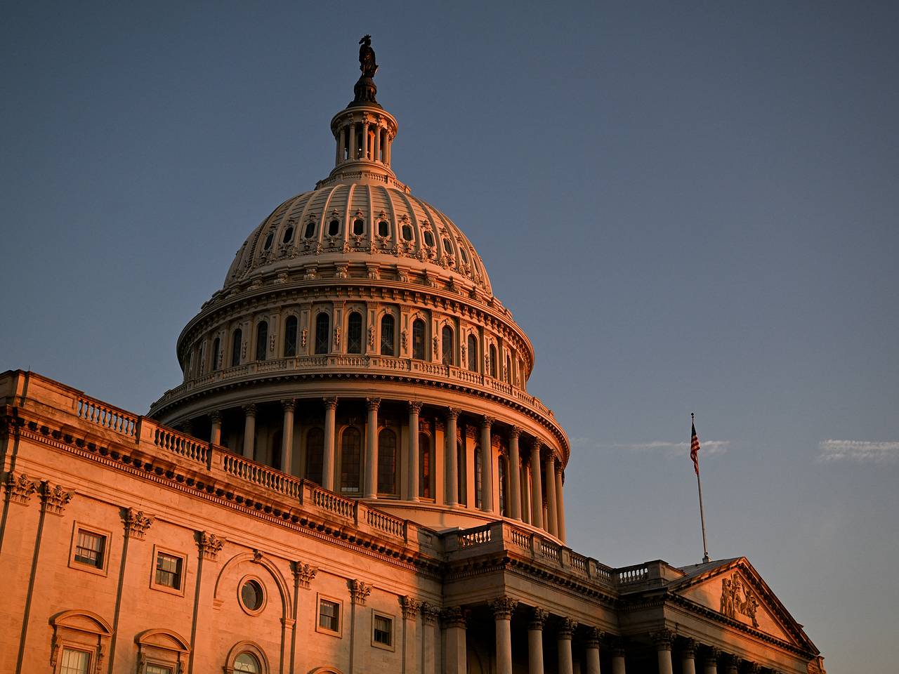 Приостановка поставок США Украине разгневала Конгресс