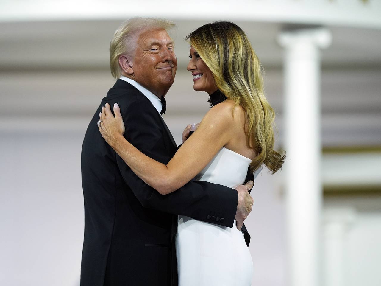 Жену Трампа поблагодарили за его позицию по России