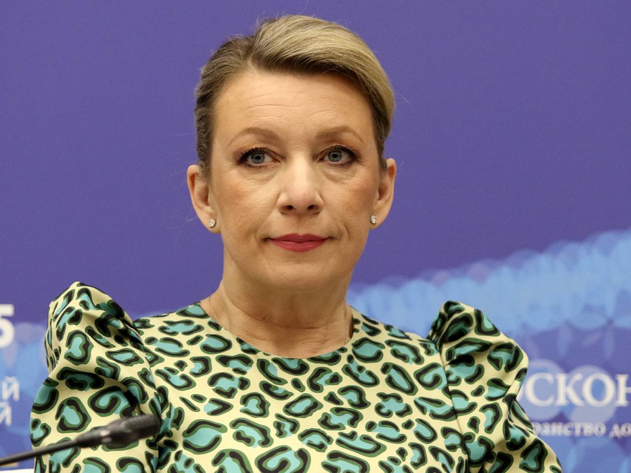 Захарова указала на один факт в биографии министра обороны Украины