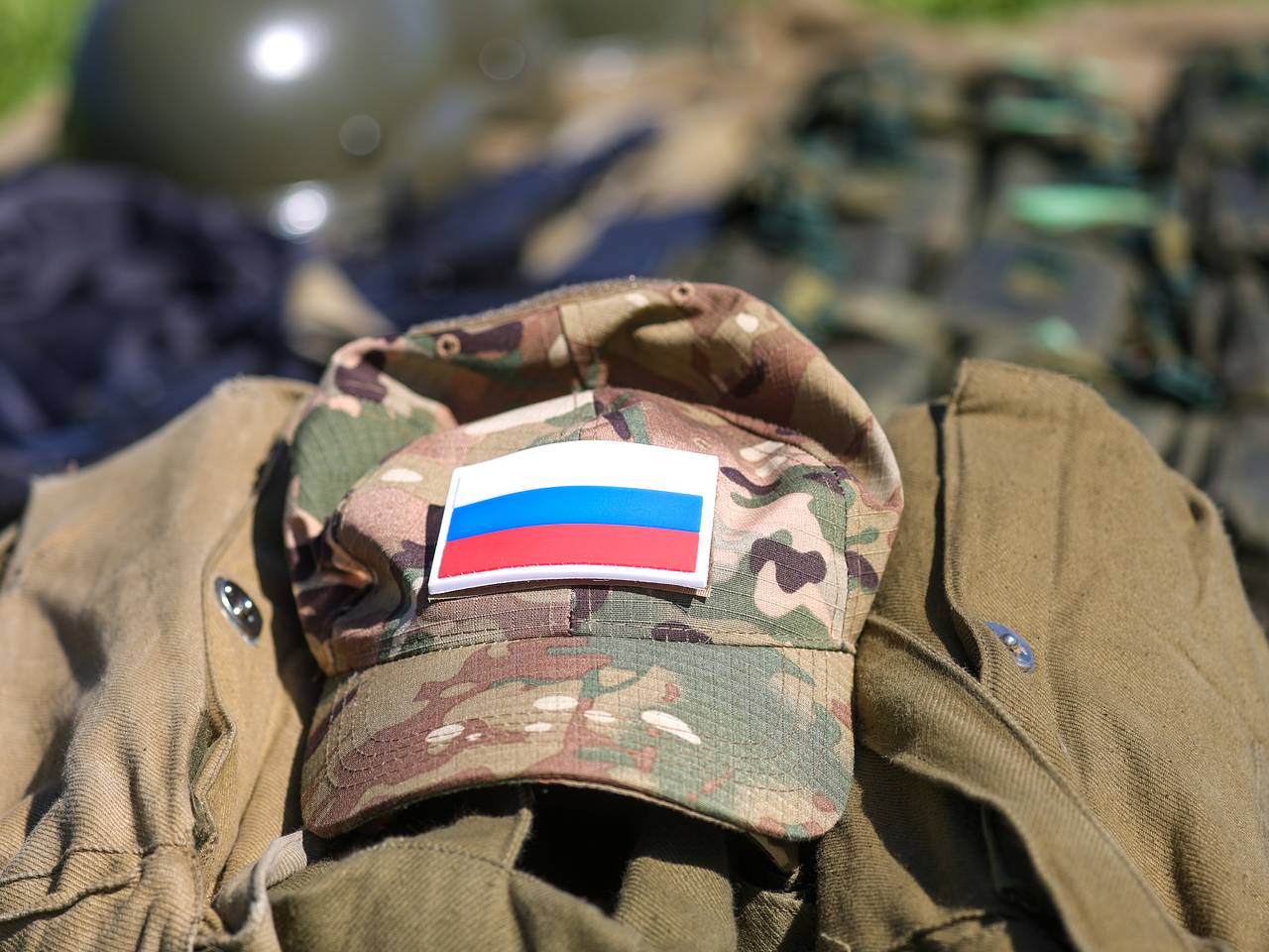 Российские военкоры показали разгром техники НАТО