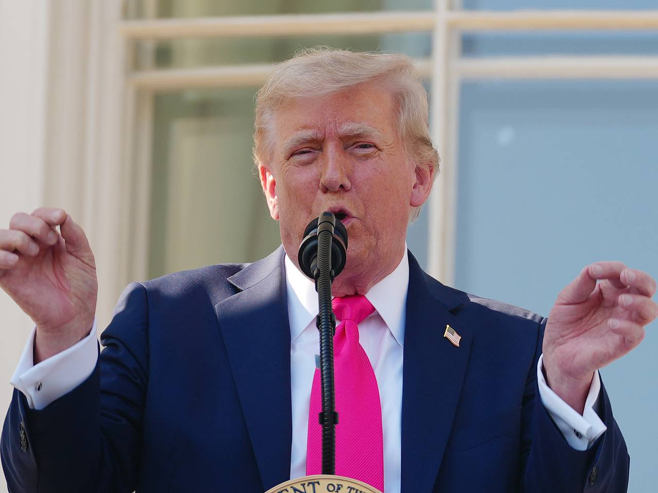 Трампа обвинили в желании облегчить России победу в СВО