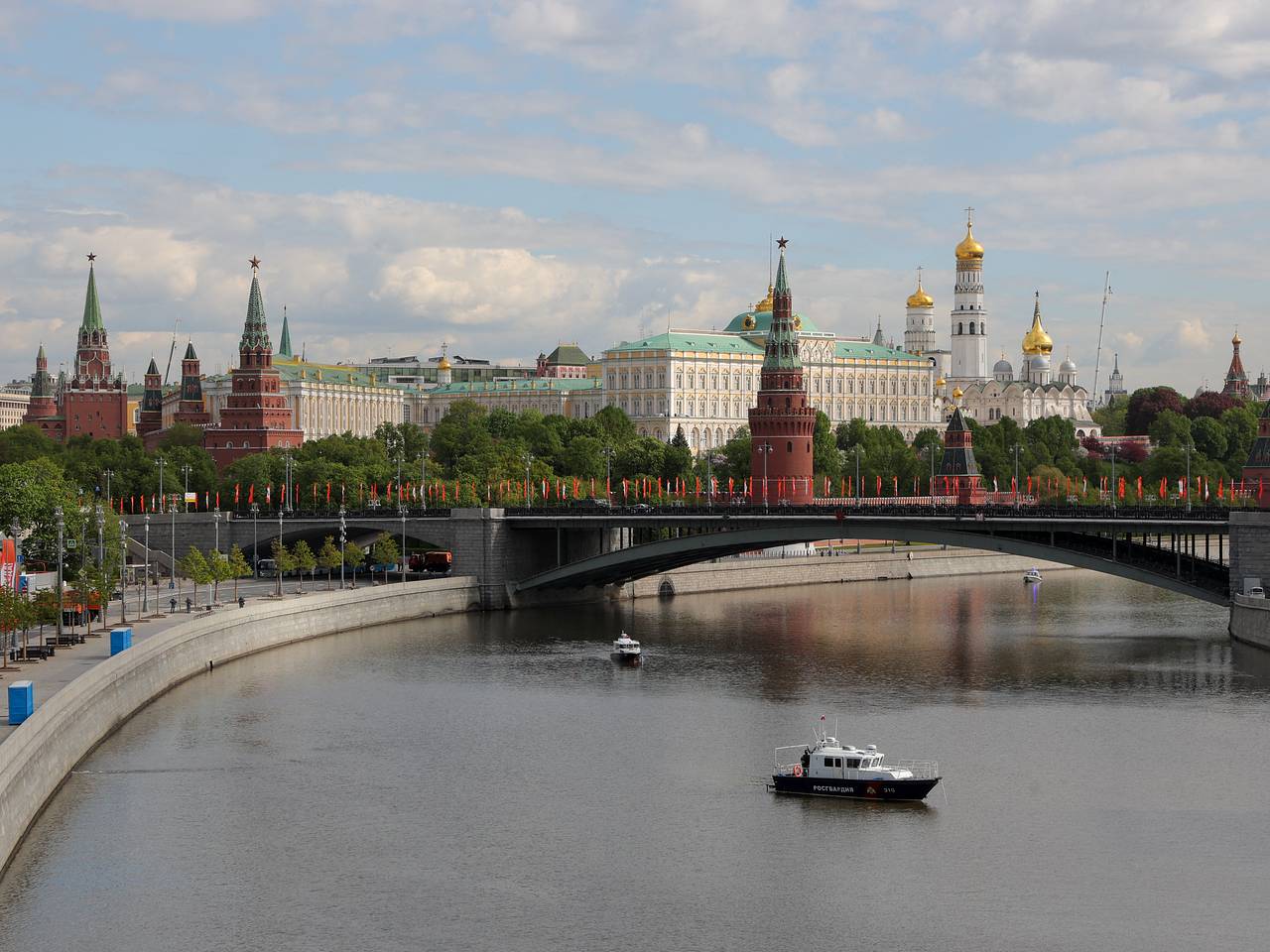 В Кремле отреагировали на угрозы Трампа «разбомбить Москву»
