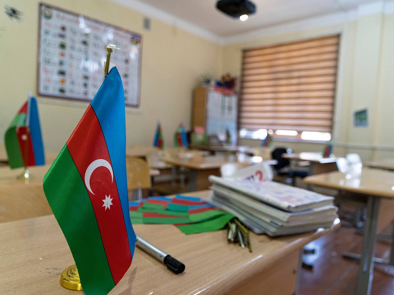 В Баку отреагировали на сообщение о закрытии русскоязычных школ в Азербайджане