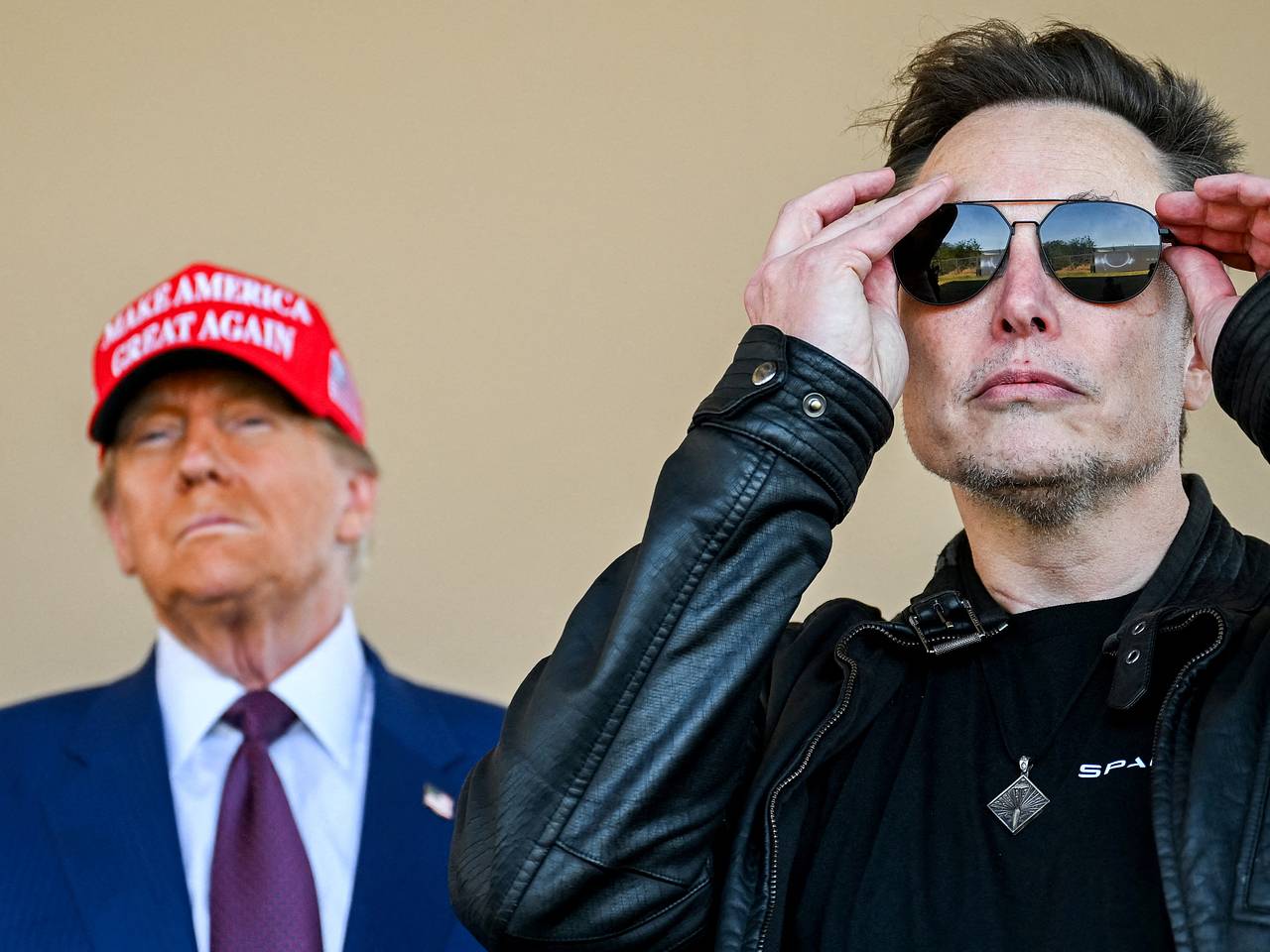 В США сообщили о намерении администрации Трампа сохранить контракты SpaceX