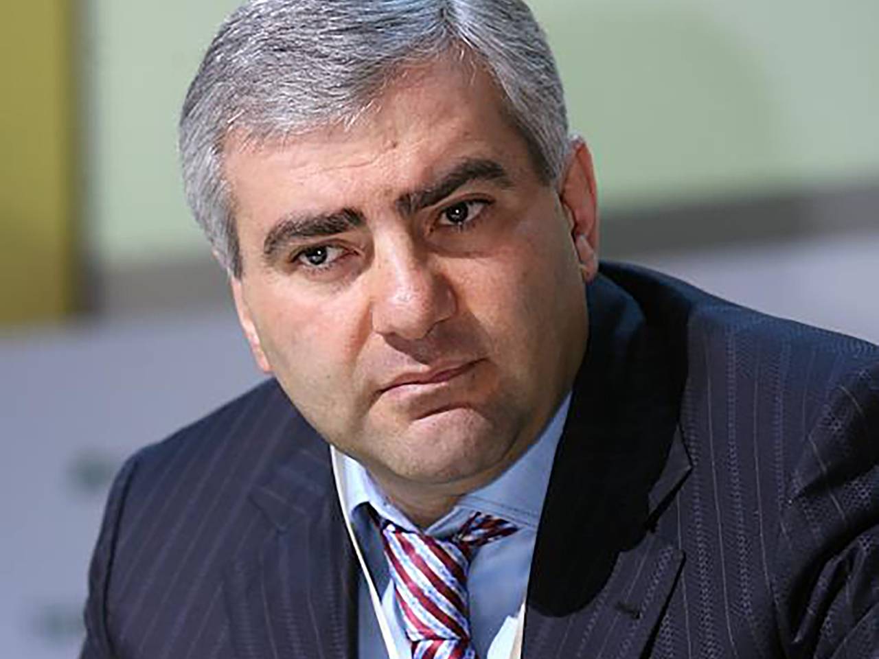 Карапетян подал в суд на обвинивших его в связях с ФСБ депутатов