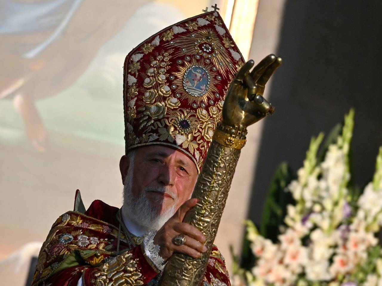 В Армении предрекли отречение католикоса от сана
