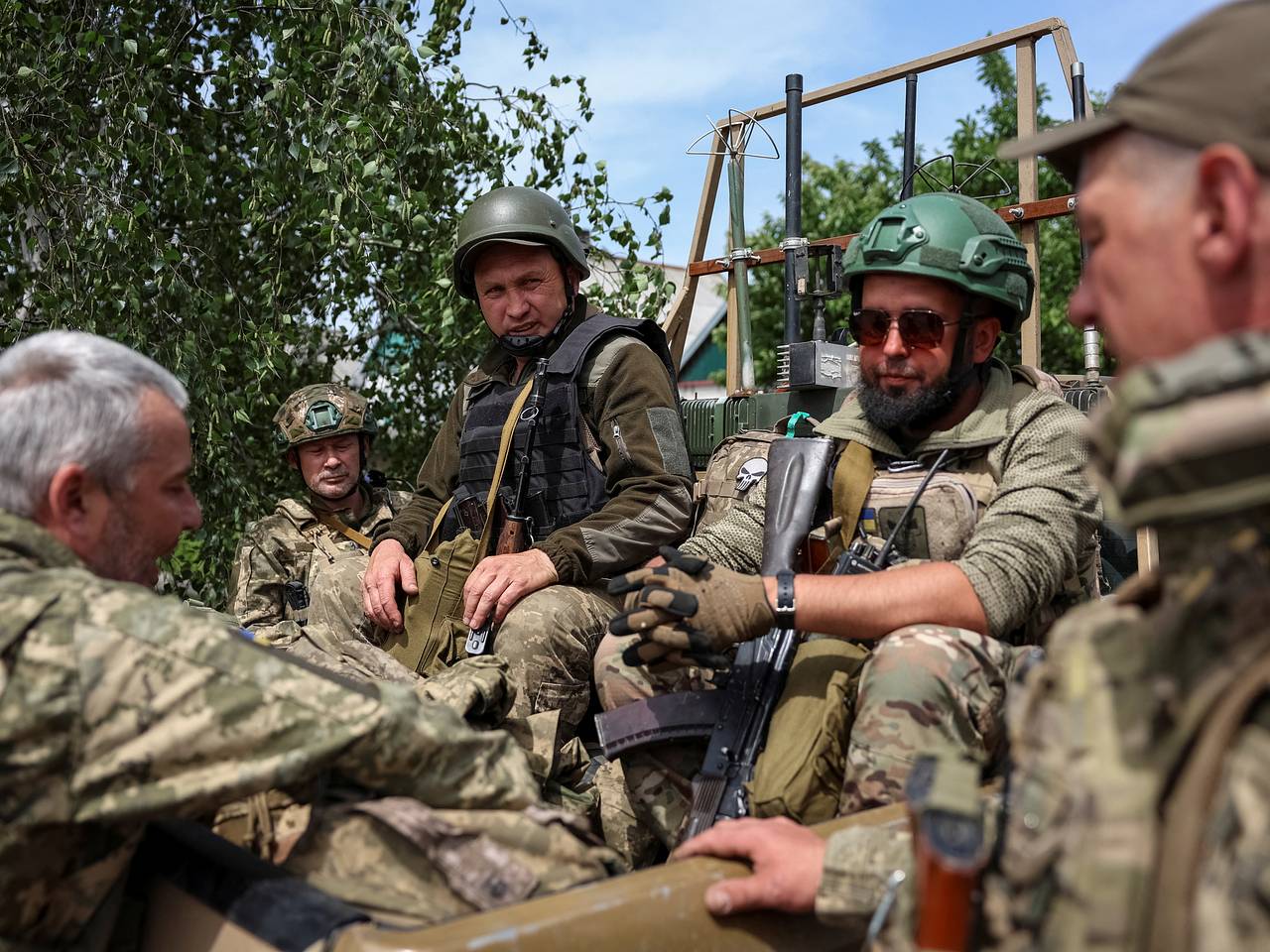 На Украине рассказали детали продолжающейся трое суток борьбы с ДРГ в Красноармейске